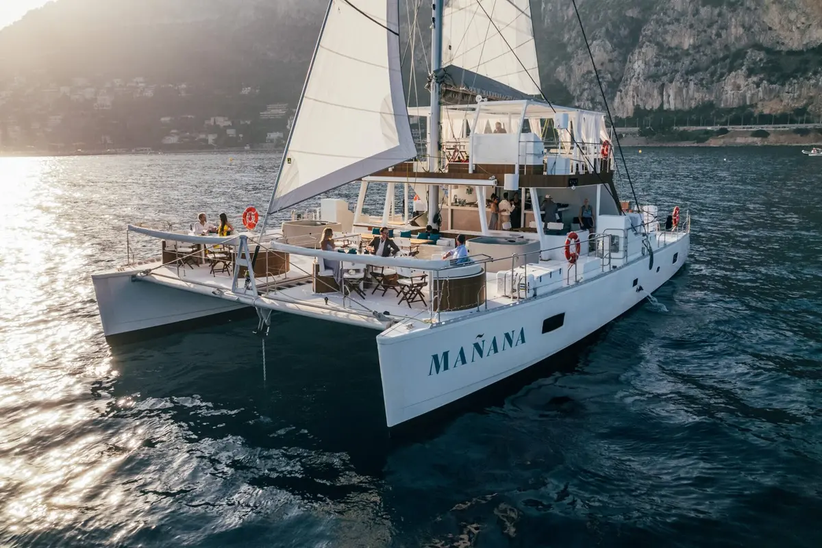 Manana Yacht — Barcelona Yacht Rental, Barcelona. Sitges swims and shoreline lunches at an easy pace