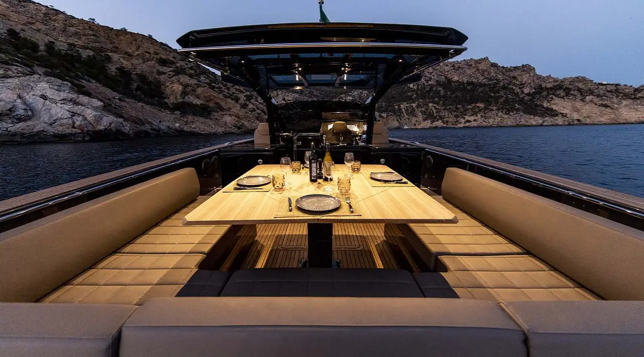 Pardo 50, exterior — Barcelona Yacht Rental, Barcelona. Sitges coves by day, sleek and swift
