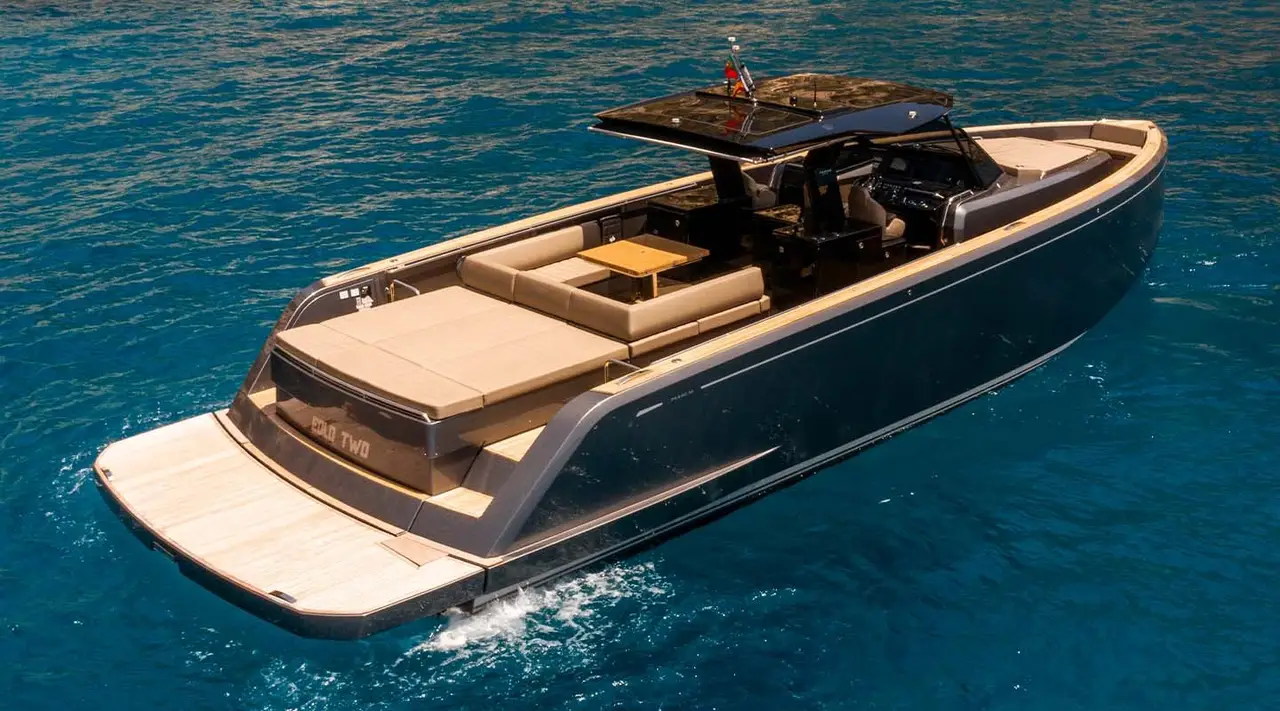 Pardo 50, main deck — Barcelona Yacht Rental, Barcelona. Sitges coves by day, sleek and swift