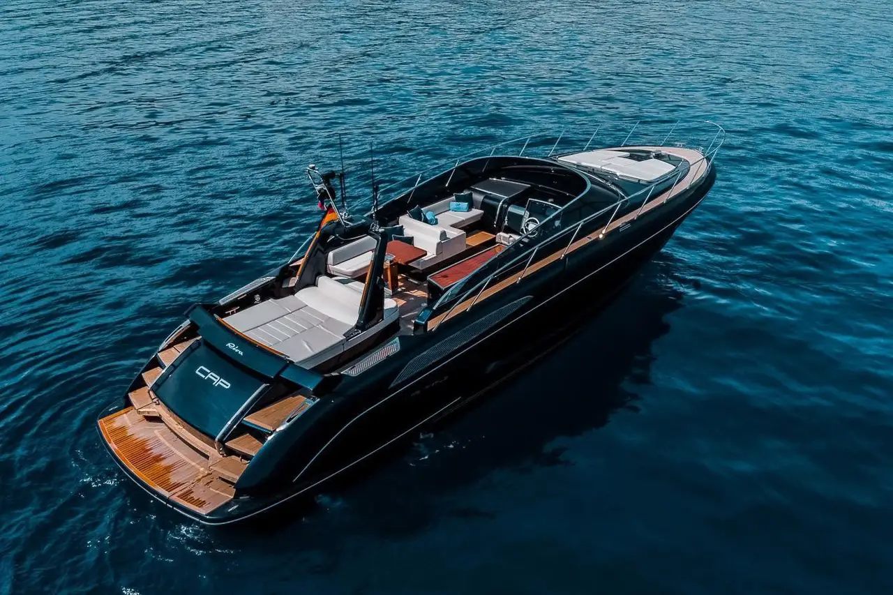 Riva 56 Rivale — Barcelona Yacht Rental, Barcelona. Sleek open-deck runs to Sitges before lunch