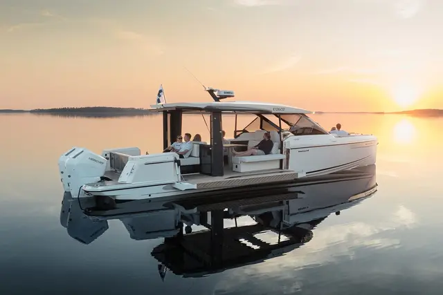 Saxdor 400 GTO — Barcelona Yacht Rental, Barcelona