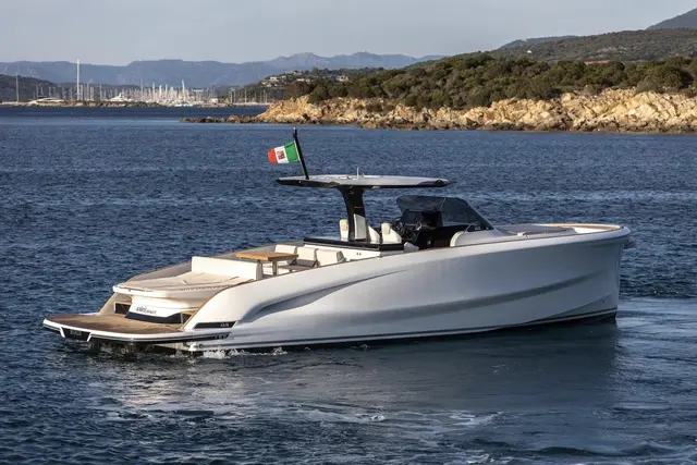 Solaris 44 — Barcelona Yacht Rental, Barcelona