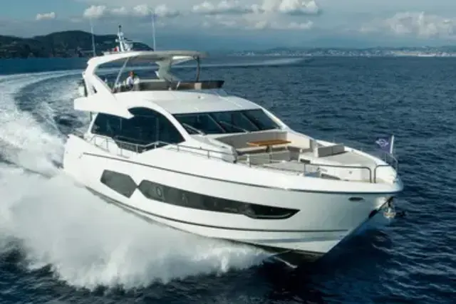 Sunseeker 76 — Barcelona Yacht Rental, Barcelona
