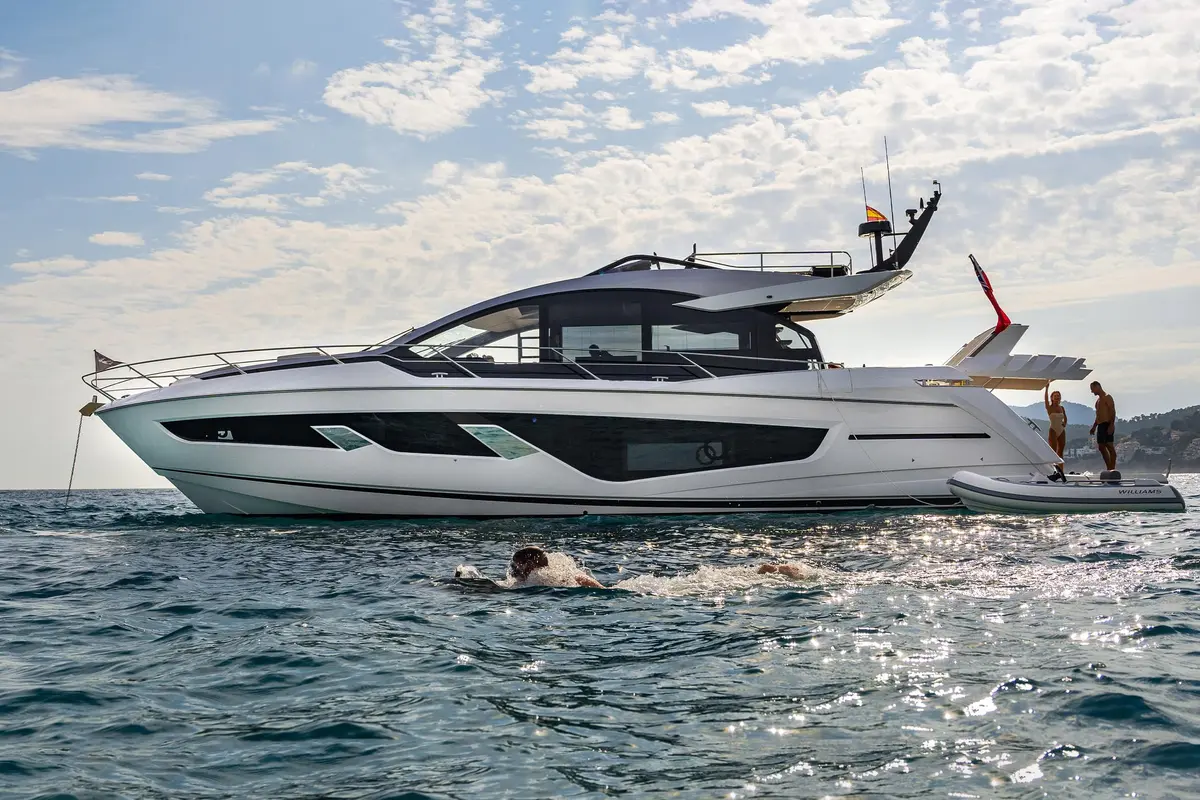 Sunseeker 65 Sport — Barcelona Yacht Rental, Barcelona. Fast bay runs to Sitges before lunch