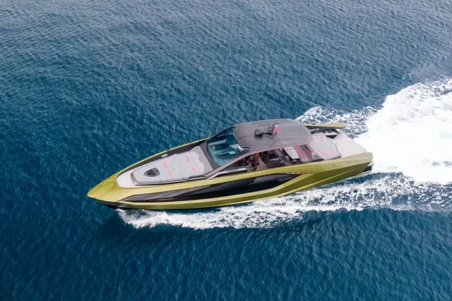 Lamborghini 63 — Barcelona Yacht Rental, Barcelona